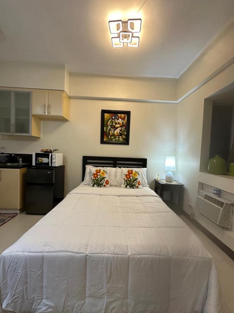 Morgan Residences Condominium, Tower 3, Unit 17n Apartment